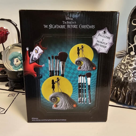 *NIB* Disney Nightmare Before Christmas Jack & Sally Makeup Brush Set w/ Holder - Picture 9 of 10